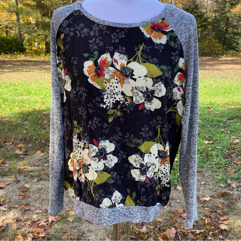 KUT FROM THE KLOTH TOP TEE BLOUSE COLOR BLOCK GRAY BLACK FLORAL CREAM RED SIZE S